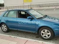 Usado Audi A3 Ambition 125 CV (91 kW) 2001 Azul Utilitario