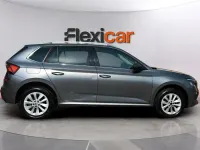 Usado Skoda Kamiq Selection 116 CV (85 kW) 2024 Gris SUV