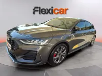 Usado Ford Focus ST-Line 125 CV (91 kW) 2022 Gris Berlina