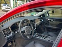 Usado Volvo V60 Plus 197 CV (144 kW) 2025 Rojo Familiar