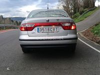 Usado Seat Toledo Stella 105 CV (77 kW) 2004 Gris / plata Berlina