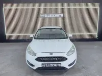 Usado Ford Focus Trend 115 CV (84 kW) 2015 Blanco Berlina