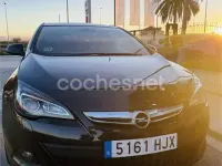 Usado Opel Astra GTC Sportive 165 CV (121 kW) 2012 Negro Berlina