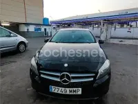 Usado Mercedes A180 Urban 109 CV (80 kW) 2013 Negro Utilitario