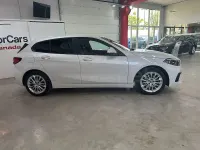 Usado BMW 118 Comfort Edition 140 CV (102 kW) 2020 Blanco Utilitario