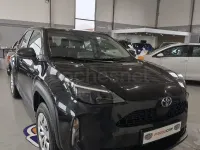 Usado Toyota Yaris Cross Business Edition 116 CV (85 kW) 2023 Negro SUV