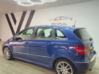 Usado Mercedes B180 109 CV (80 kW) 2010 Azul Monovolumen
