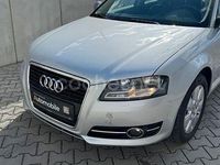 Usado Audi A3 Attraction 125 CV (91 kW) 2012 Gris / plata Berlina
