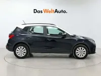 Usado Seat Arona Style 110 CV (80 kW) 2022 Azul SUV