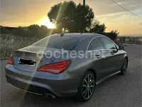 Usado Mercedes CLA220 Urban 170 CV (125 kW) 2013 Gris / plata Berlina