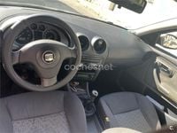 Usado Seat Ibiza Reference 85 CV (62 kW) 2006 Gris / plata Utilitario