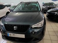 Usado Seat Arona Style 116 CV (85 kW) 2025 Gris magnetic + techo negro midnight SUV