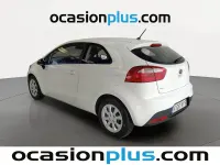 Usado Kia Rio 86 CV (63 kW) 2014 Blanco Utilitario
