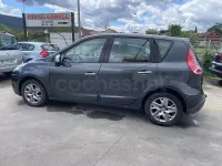 Usado Renault Scénic III Dynamique 110 CV (80 kW) 2012 Gris / plata Monovolumen