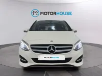 Usado Mercedes B180 Urban 109 CV (80 kW) 2016 Blanco Utilitario