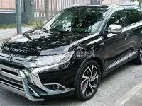 Usado Mitsubishi Outlander Motion 150 CV (110 kW) 2019 Negro SUV
