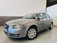 Usado Audi A4 115 CV (84 kW) 2006 Gris / plata Familiar