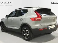 Nuevo Volvo XC40 Plus 163 CV (119 kW) 2026 Gris / plata SUV