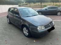 Usado VW Golf IV Highline 102 CV (75 kW) 2003 Gris / plata Berlina