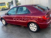 Usado Citroën Xsara Attraction 71 CV (52 kW) 1999 Granate Berlina