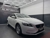 Usado Volvo V40 Kinetic 120 HP (88 kW) 2017 Branco Sedan