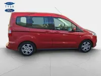 Begagnad Ford Tourneo Courier Trend 76 HK (55 kW) 2018 Röd Minibuss
