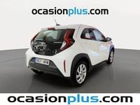 Usado Toyota Aygo X Play 72 CV (52 kW) 2023 Blanco SUV