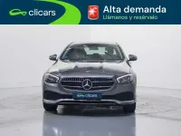 Usado Mercedes E300 211 CV (155 kW) 2022 Gris Berlina