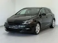 Usado Opel Astra S 194 CV (142 kW) 2014 Negro Utilitario