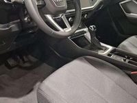 Usado Audi Q3 150 HP (110 kW) 2024 Prateado SUV