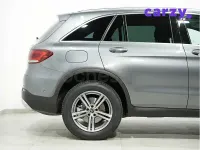 Usado Mercedes GLC300e 306 CV (225 kW) 2021 Gris / plata SUV
