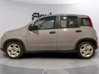 Usado Fiat Panda 71 CV (52 kW) 2023 Gris Utilitario