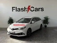 Usado Toyota Auris Hybrid Active 136 CV (100 kW) 2018 Blanco Familiar