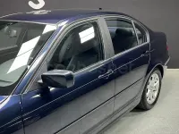 Usado BMW 320 Sport Line 150 CV (110 kW) 2003 Azul Berlina