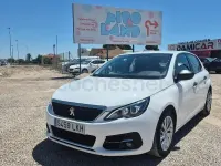 Usado Peugeot 308 Access 100 CV (73 kW) 2020 Blanco Berlina