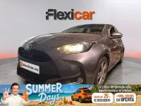 Usado Toyota Yaris Active 116 CV (85 kW) 2025 Gris Utilitario