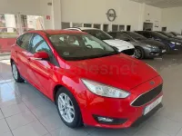 Usado Ford Focus Trend 125 CV (91 kW) 2018 Rojo Berlina