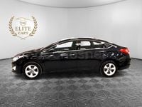 Usado Hyundai i40 136 CV (100 kW) 2014 Negro Berlina