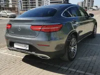 Usado Mercedes GLC250 204 CV (150 kW) 2018 Gris / plata Coupe