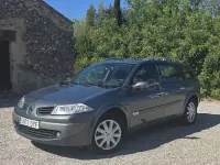 Usado Renault Mégane GrandTour Dynamique 105 CV (77 kW) 2006 Gris / plata Familiar
