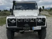 Usado Land Rover Defender S 122 CV (89 kW) 2009 Blanco Familiar