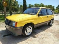 Usado Opel Corsa 70 CV (51 kW) 1986 Amarillo Coupe