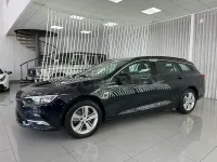 Usado Opel Insignia Selective 136 CV (100 kW) 2019 Azul Familiar