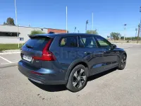 Usado Volvo V60 CC Ultimate 197 CV (144 kW) 2023 Azul Familiar