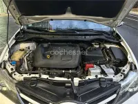 Usado Toyota Auris Business Edition 90 CV (66 kW) 2014 Blanco Berlina