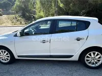 Usado Renault Mégane Dynamique 110 CV (80 kW) 2010 Blanco Berlina