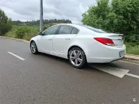 Usado Opel Insignia Sport 160 CV (117 kW) 2012 Blanco Berlina
