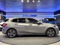 Usado BMW 118 Sport Line 150 CV (110 kW) 2022 Gris Utilitario