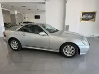 Usado Mercedes SLK200 163 CV (119 kW) 2001 Gris Descapotable