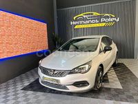 Usado Opel Astra Design & Tech 105 CV (77 kW) 2021 Gris / plata Berlina